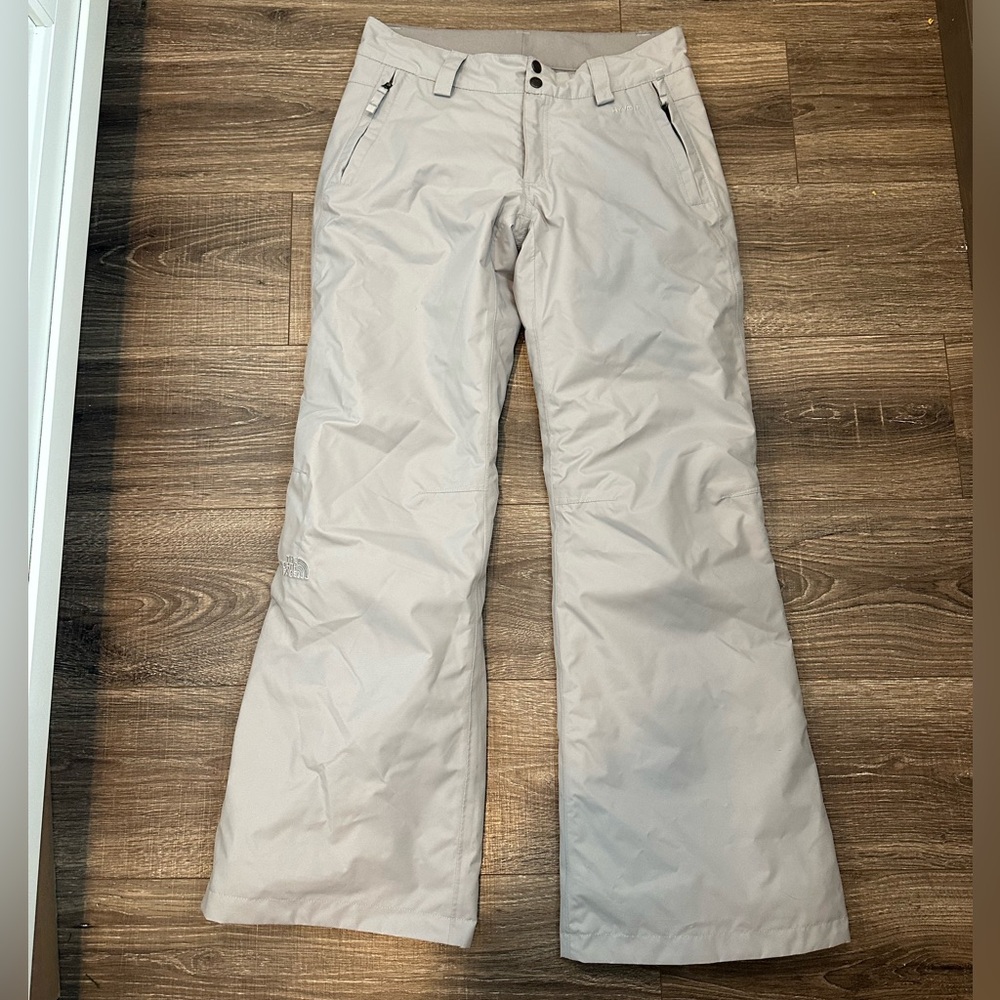 Like-new The North Face Women’s Small Light Gray/Silver Snow pants HyVent